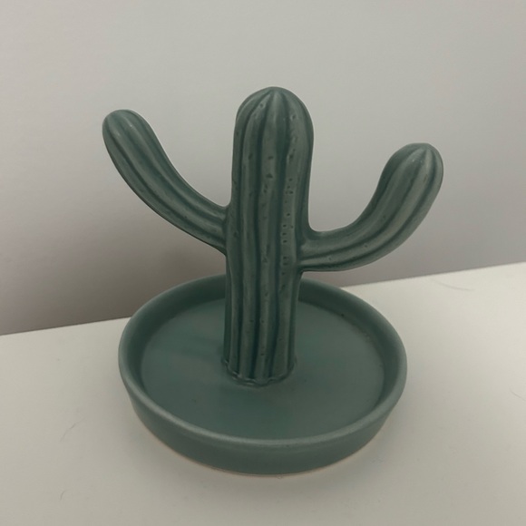 Ceramic Cactus Jewelry Holder - Picture 4 of 4